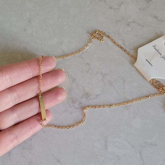 New Gold chain with Bar - Picture 4 of 4